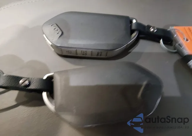 KNDNE5K35S6476756: 44189704