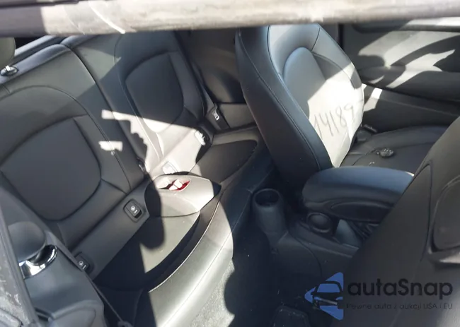 WMWWG5C35H3D00121: 44189721