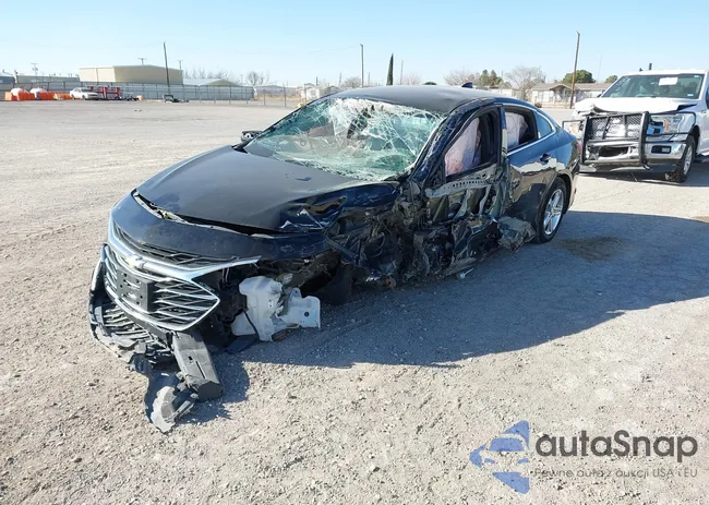 1G1ZD5ST4PF169440: 44189739