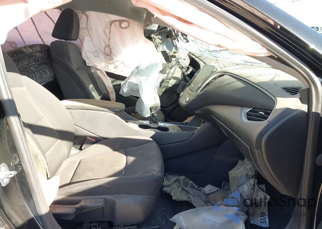 1G1ZD5ST4PF169440: 44189739