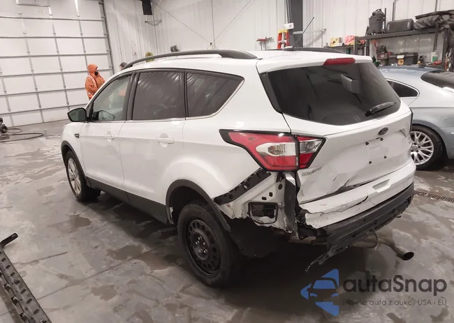 1FMCU0GD1JUD23358: 44189819