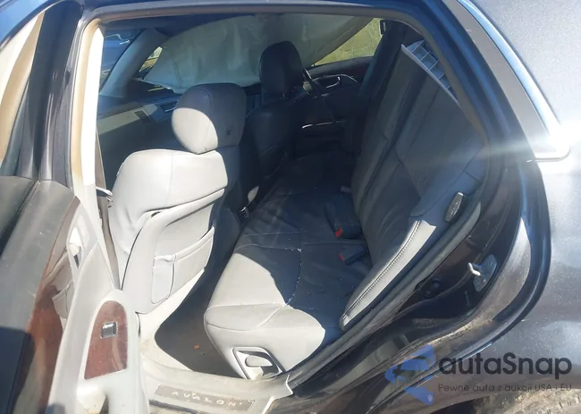 4T1BK36B28U310535: 44189820