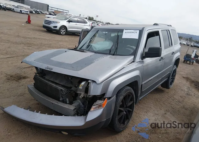 1C4NJPBA9GD649090: 44189829