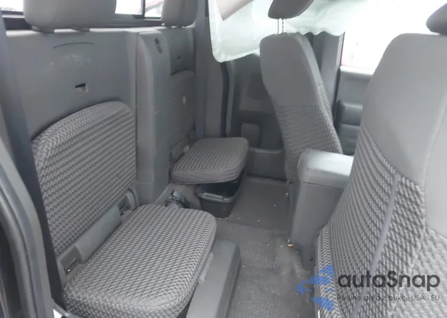 1N6AD0CUXFN733124: 44189835