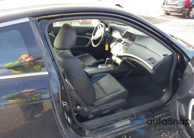 1HGCS22869A001989: 44189853