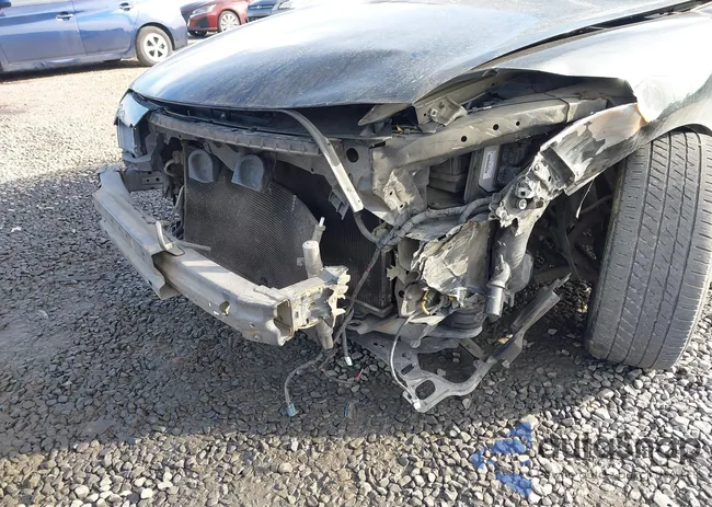 1HGCS22869A001989: 44189853