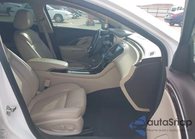 1G4GB5G35GF109921: 44189931