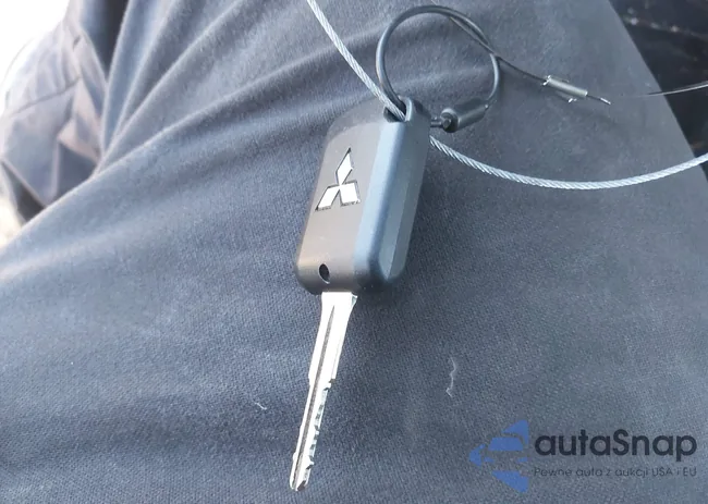 ML32AUHJ2RH019869: 44189026