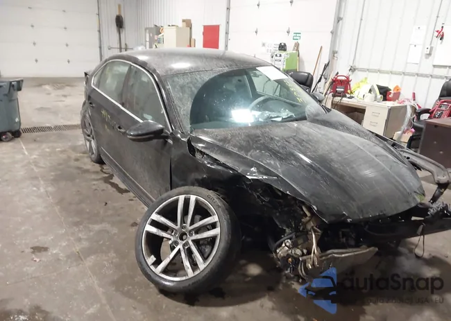 1VWAT7A39GC033677: 44189042