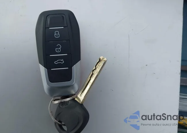 5NPE24AF1HH514318: 44189068