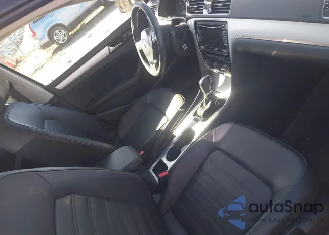 1VWBM7A36DC129344: 44189122