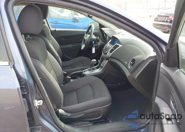 1G1PC5SB0E7174109: 44189193