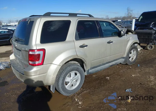 1FMCU9D75CKC78555: 44189198