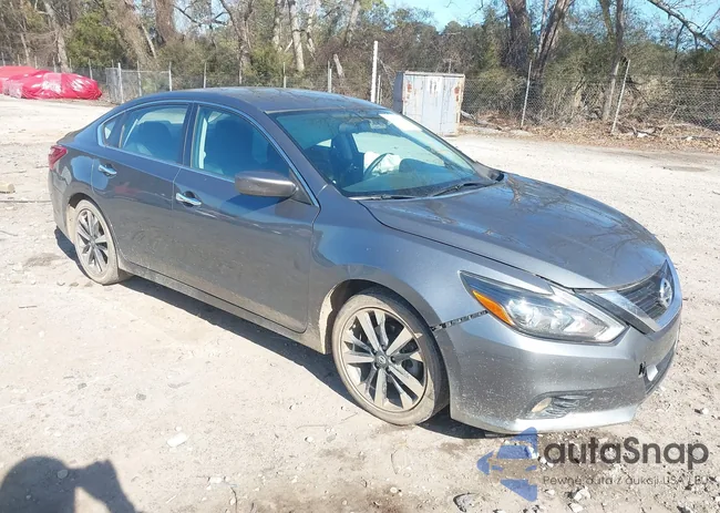 1N4AL3AP9JC111404: 44189220