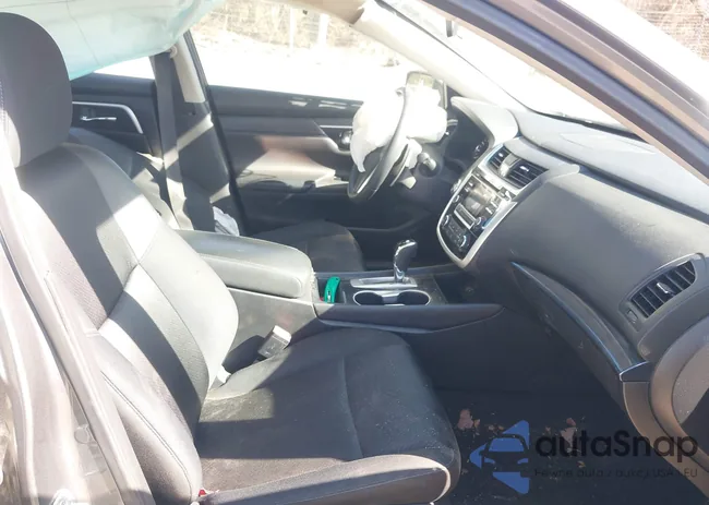 1N4AL3AP9JC111404: 44189220