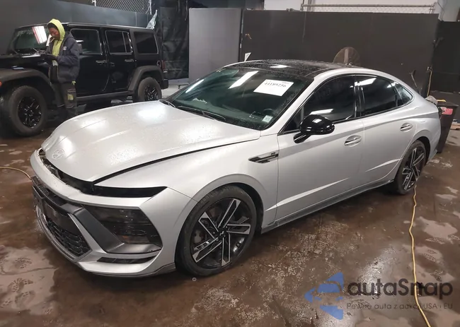 KMHL54JC5SA453067: 44189256