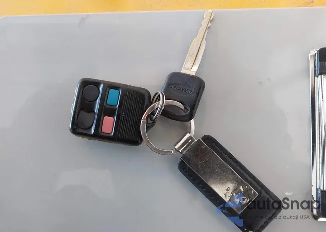 1FTNE14W58DA94568: 44189357