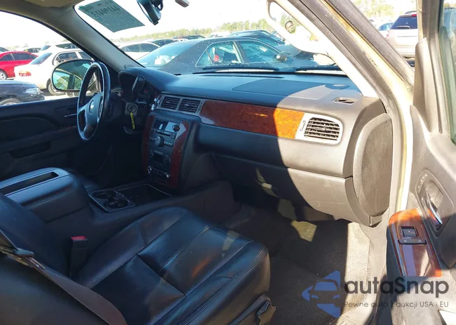 1GNSKJE77DR335246: 44190413