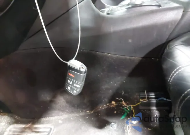 2C3CCAGG3JH293696: 44190641