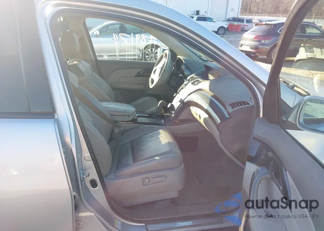 2HNYD28388H529134: 44190750