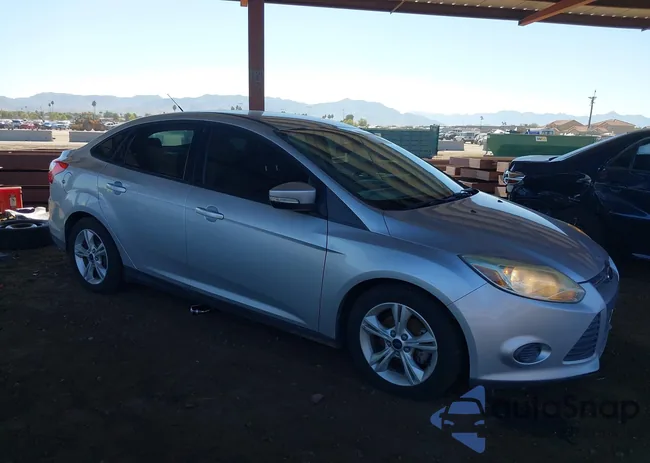 1FADP3F25EL442372: 44190787