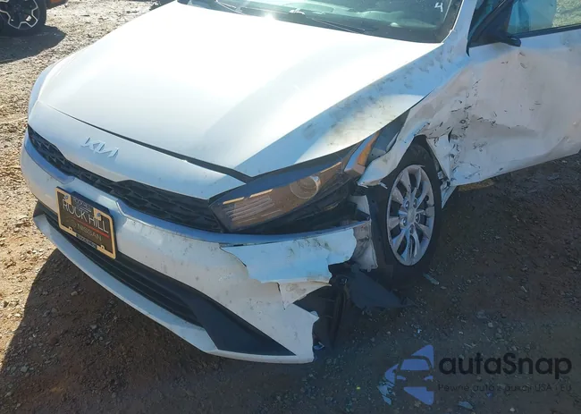 3KPF24AD0PE569283: 44190824