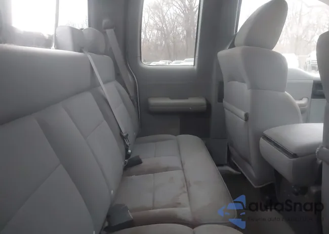 1FTRX12W24KD84478: 44190881