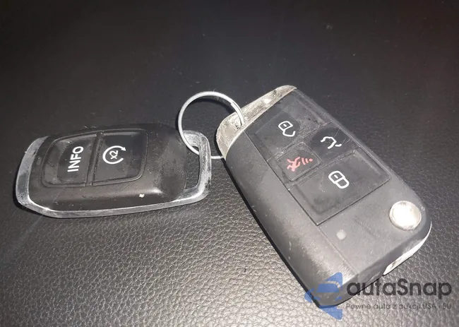 3VV2B7AX7KM102646: 44190098