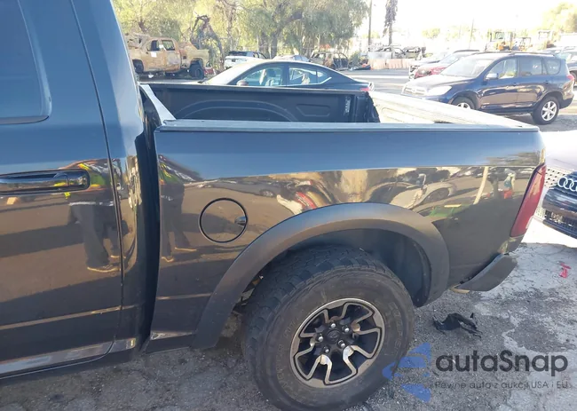 1C6RR7YT4HS864111: 44190126