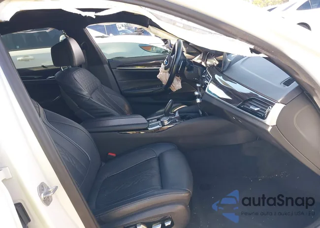 WBAJE5C58JWA92578: 44190153