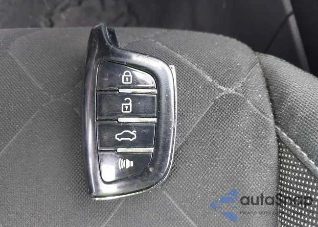 3N1CP5CV4LL493172: 44190163