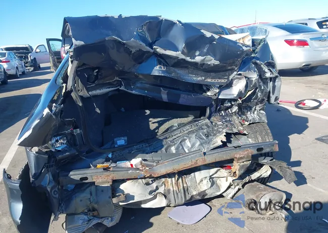 1HGCM66594A101787: 44190233