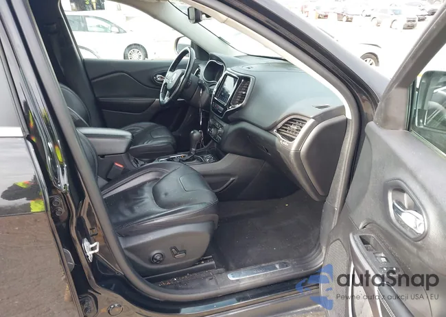 1C4PJLDB9LD580581: 44190237