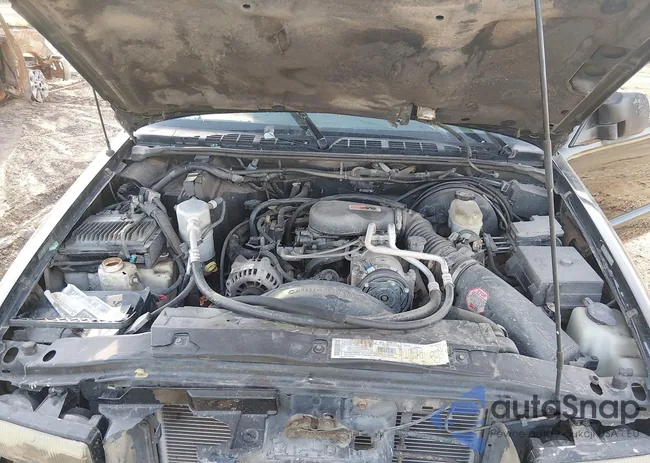 1GNCT18W9YK187037: 44190278