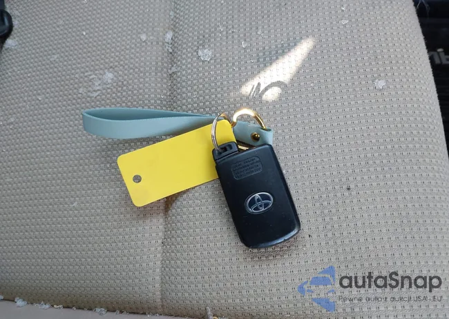 JTMRJREV3JD247486: 44190338