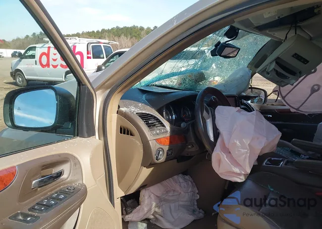 2C4RC1CG2ER273452: 44190377