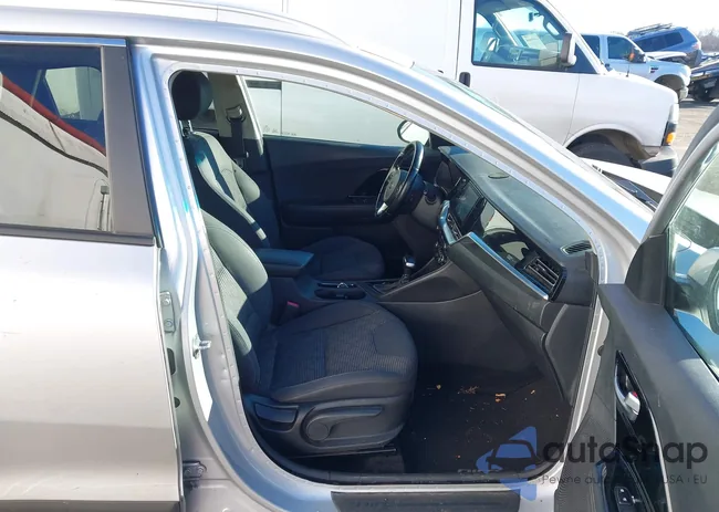 KNDCB3LC0L5393035: 44191434