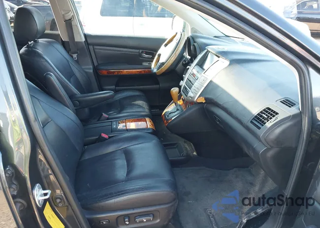 2T2GK31U48C041062: 44191442