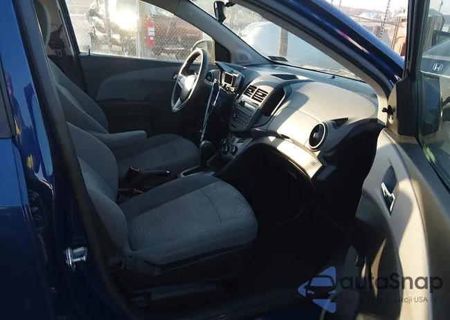 1G1JA5SG9D4167151: 44191482