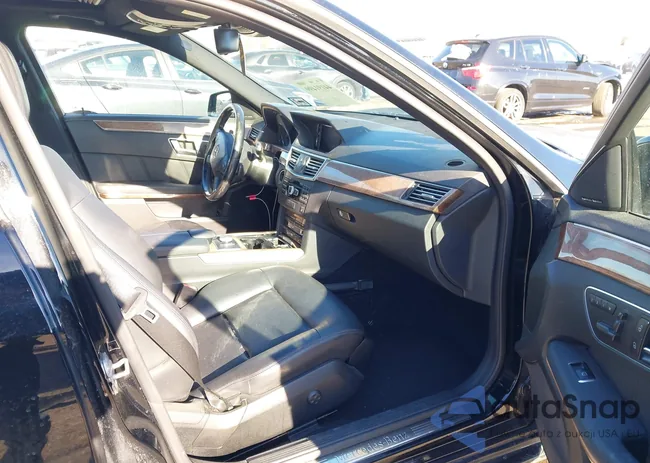 WDDHF8JB7CA553944: 44191499