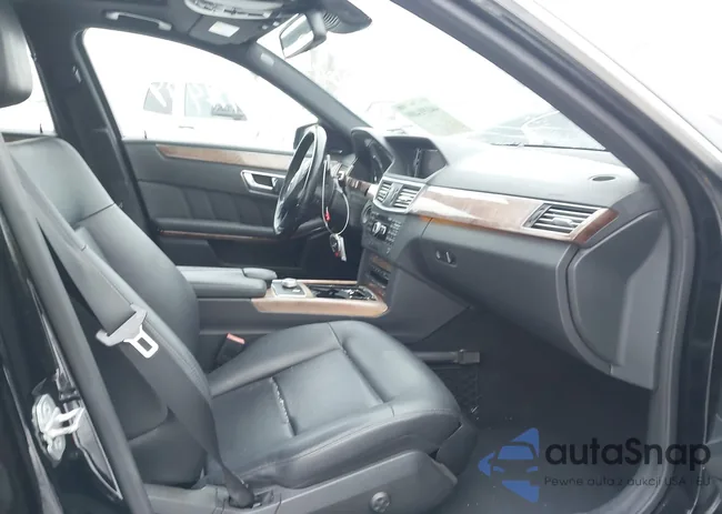 WDDHF8JB7CA553944: 44191499