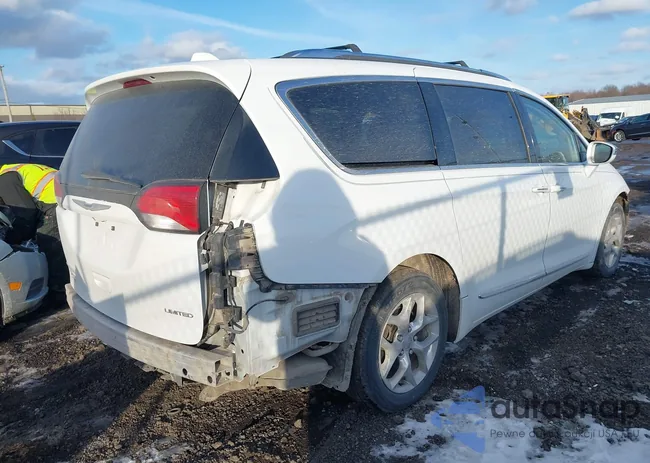 2C4RC1GG4JR232681: 44191607