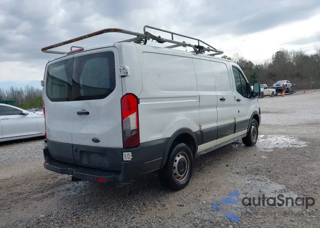 1FTYR1ZM1HKA26837: 44191676