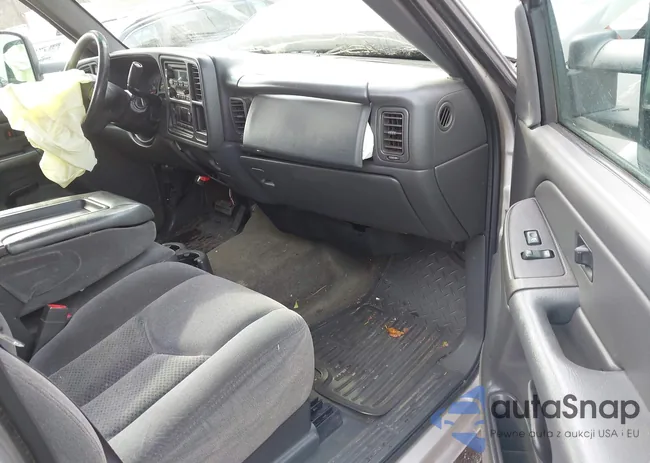 1GCHK23275F891690: 44191685