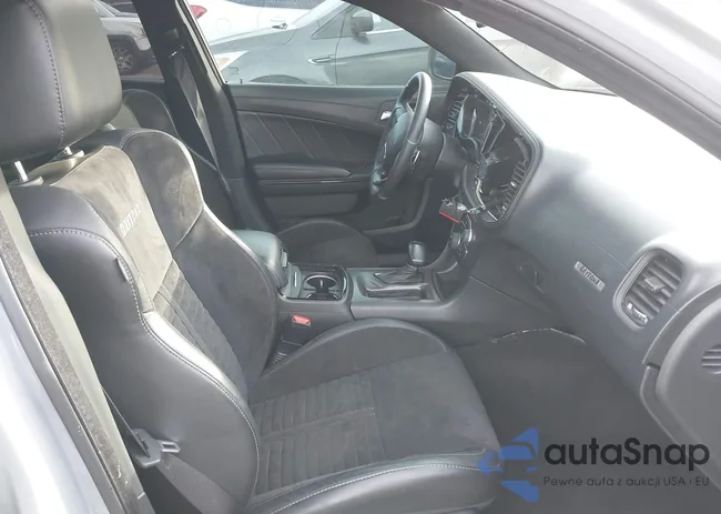 2C3CDXCT7MH582734: 44191717