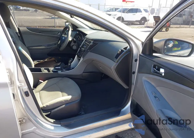 5NPEB4AC6EH938515: 44191784