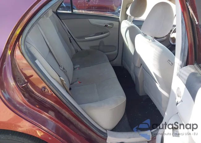 2T1BU4EE4BC625373: 44191803