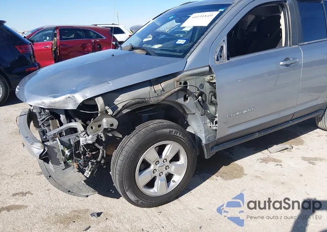 1C4NJCBA7FD209084: 44191849