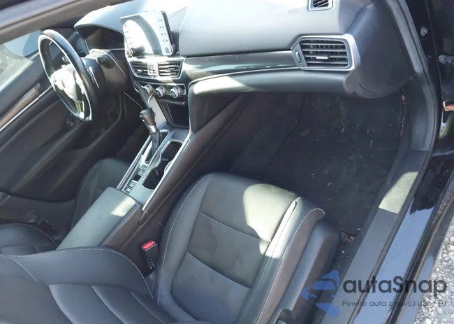 1HGCV1F32MA070493: 44191866