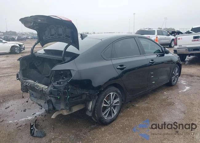 3KPF24AD3RE732429: 44191870